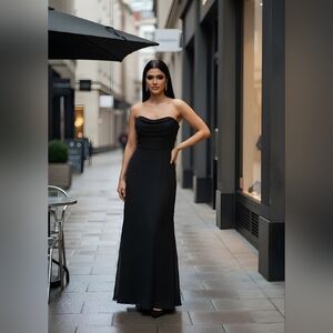 Sophisticated Black Maxi Dress